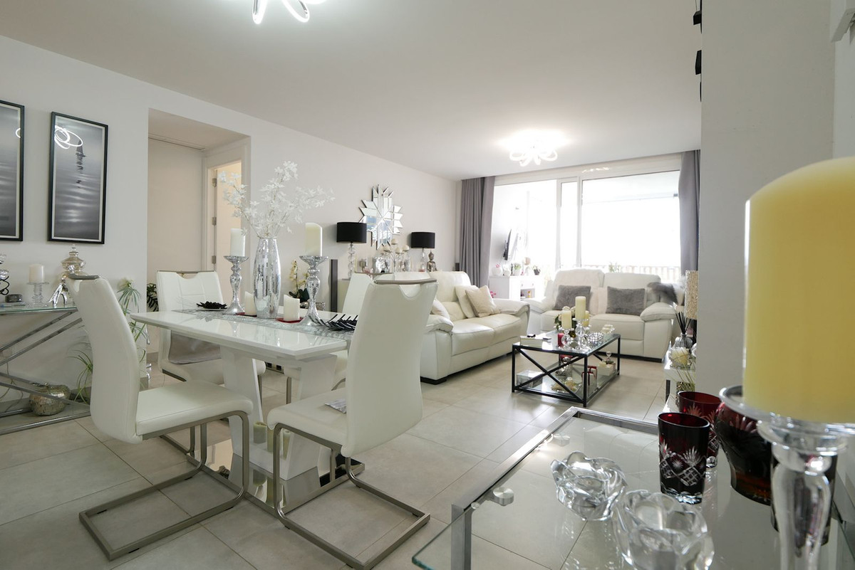 Se vende Apartamento Planta Baja de 3 dormitorios en Costa Del Sol, Málaga, España
