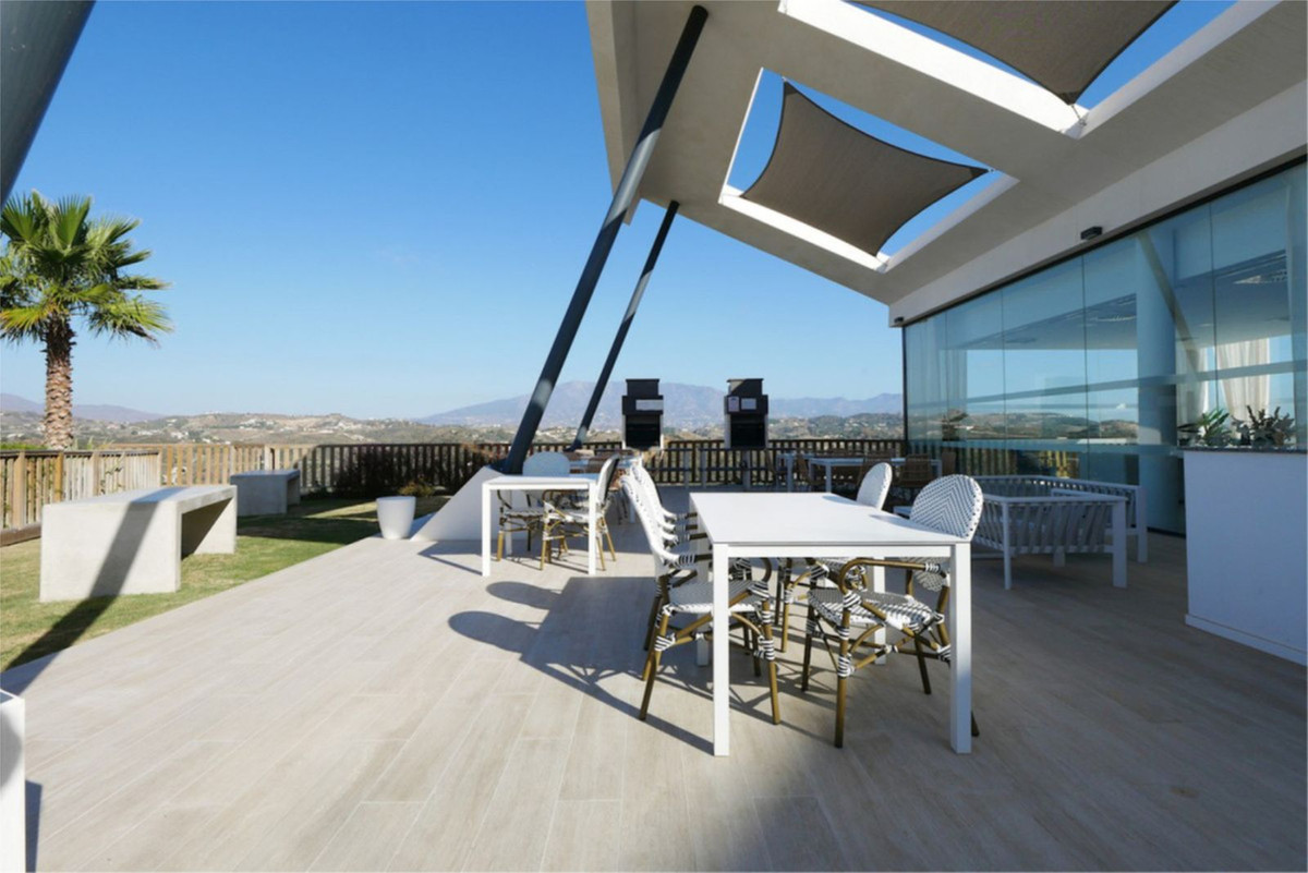 Se vende Apartamento Planta Baja de 3 dormitorios en Costa Del Sol, Málaga, España