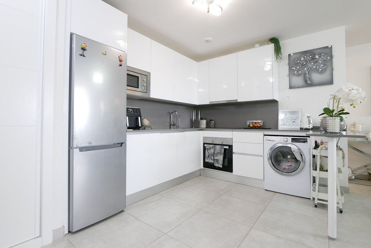 Se vende Apartamento Planta Baja de 3 dormitorios en Costa Del Sol, Málaga, España