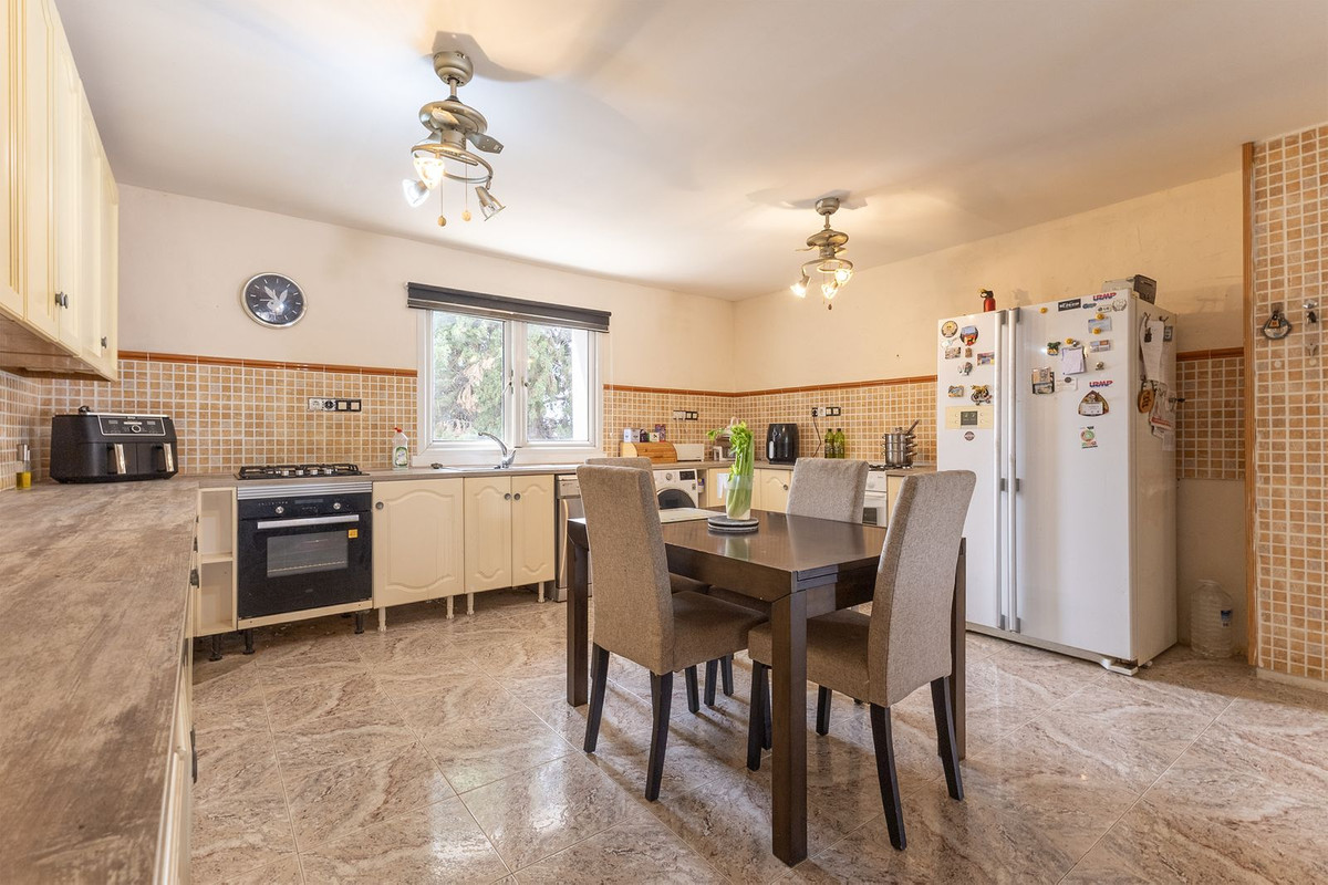 Se vende Finca - Cortijo de 12 dormitorios en Costa Blanca, Alicante, España