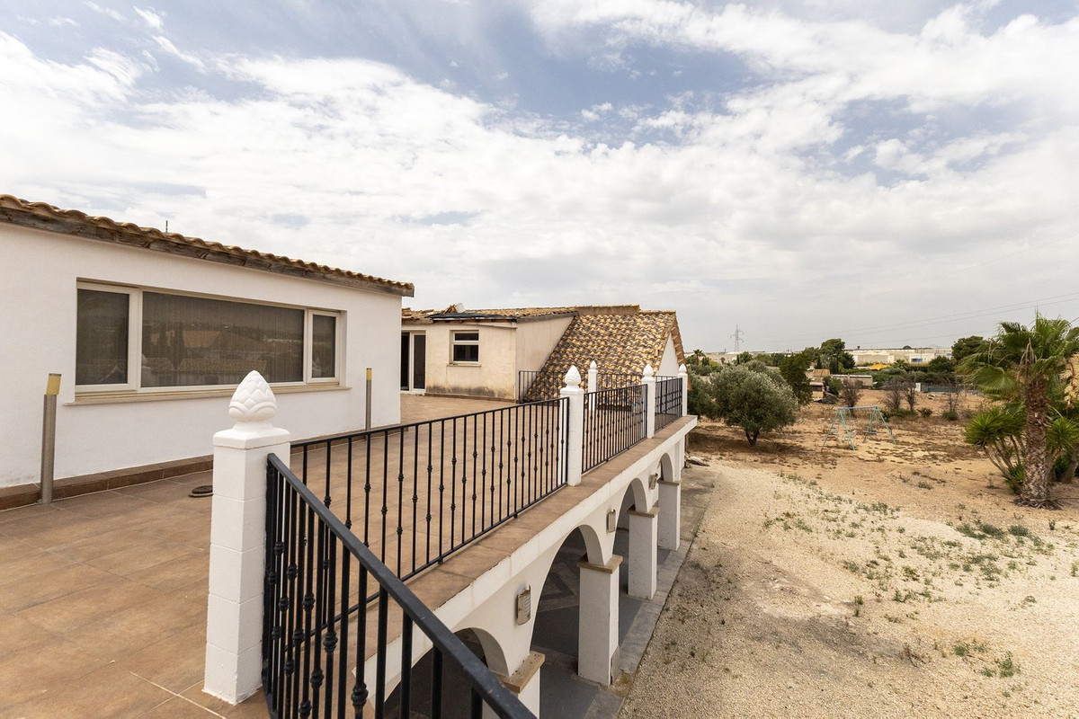 Se vende Finca - Cortijo de 12 dormitorios en Costa Blanca, Alicante, España