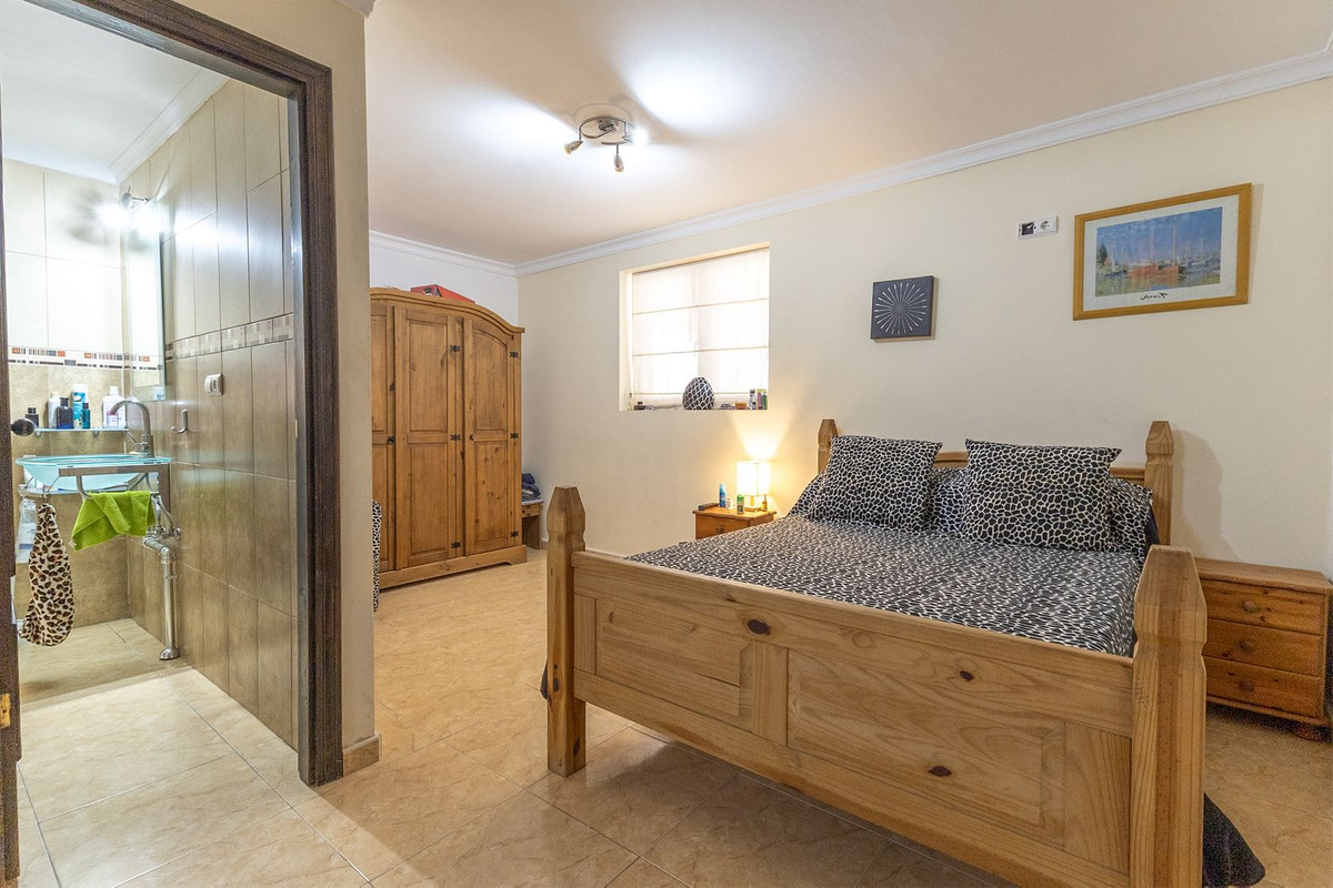 Se vende Finca - Cortijo de 12 dormitorios en Costa Blanca, Alicante, España