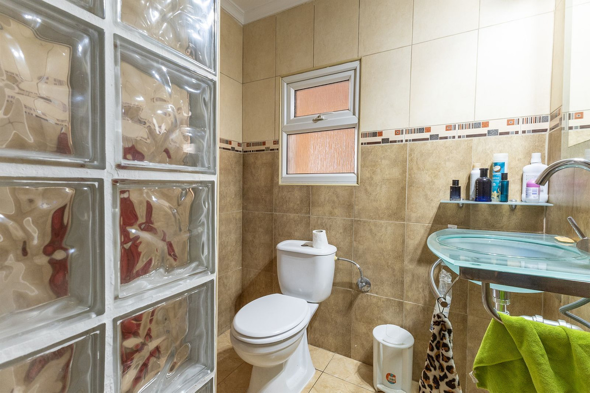 Se vende Finca - Cortijo de 12 dormitorios en Costa Blanca, Alicante, España
