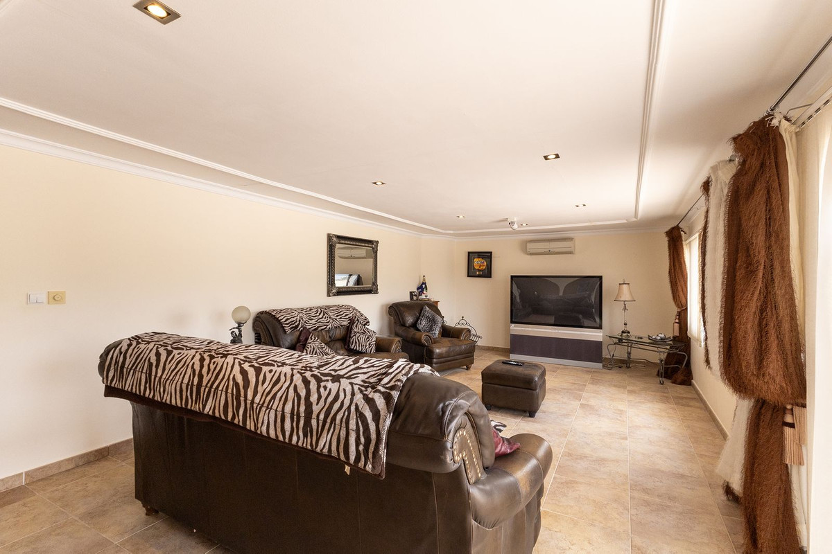 Se vende Finca - Cortijo de 12 dormitorios en Costa Blanca, Alicante, España