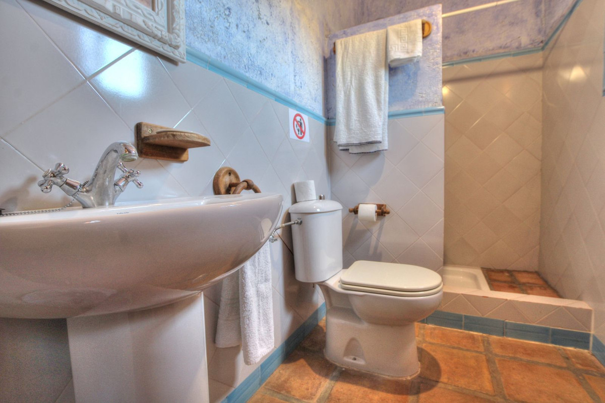 4 Bed Townhouse for sale in Entrerrios Málaga, Málaga, Spain