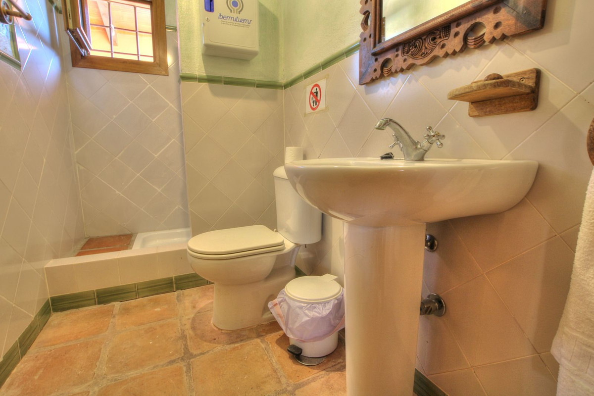 4 Bed Townhouse for sale in Entrerrios Málaga, Málaga, Spain