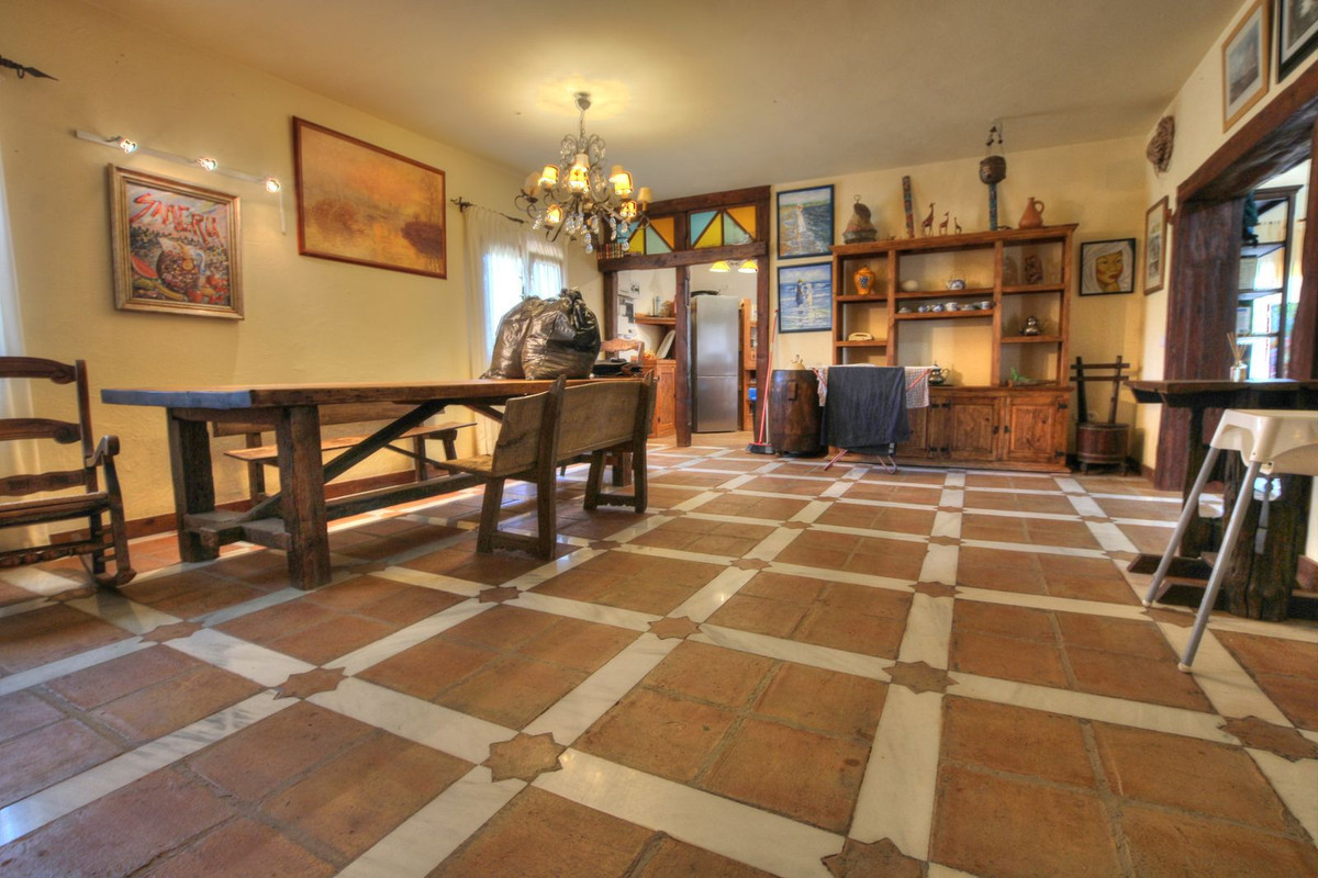 4 Bed Townhouse for sale in Entrerrios Málaga, Málaga, Spain