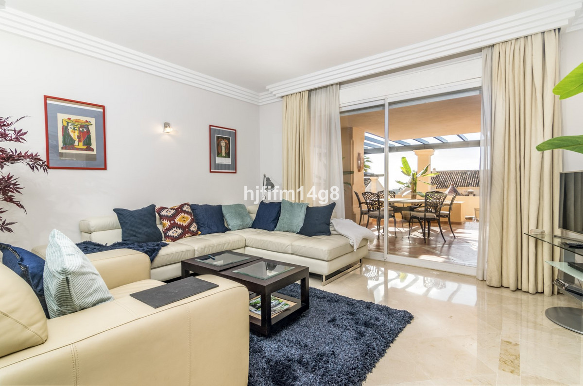 2 Bed Apartment for sale in Nueva Andalucía Costa Del Sol, Málaga, Spain