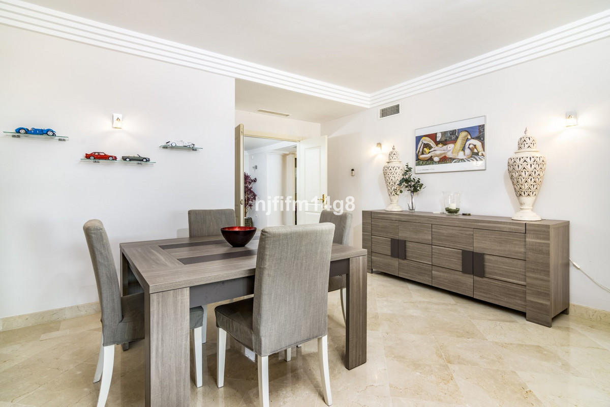 2 Bed Apartment for sale in Nueva Andalucía Costa Del Sol, Málaga, Spain