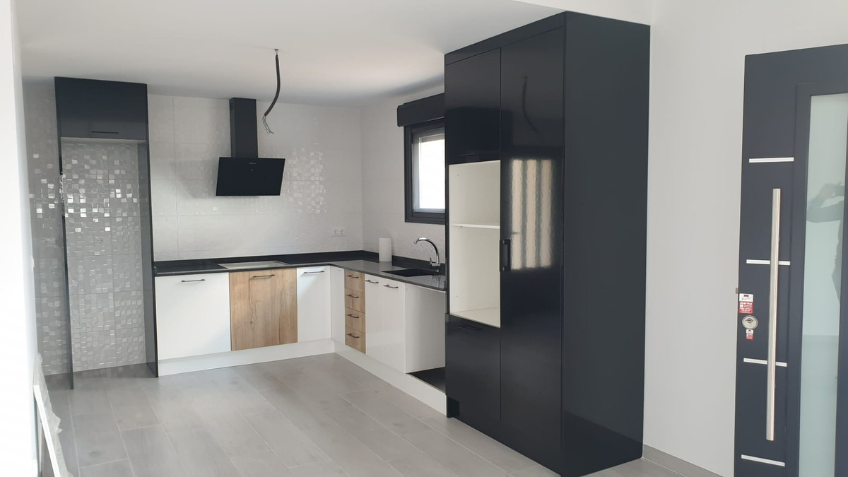 Se vende Villa - Chalet de 3 dormitorios en Costa Blanca, Alicante, España