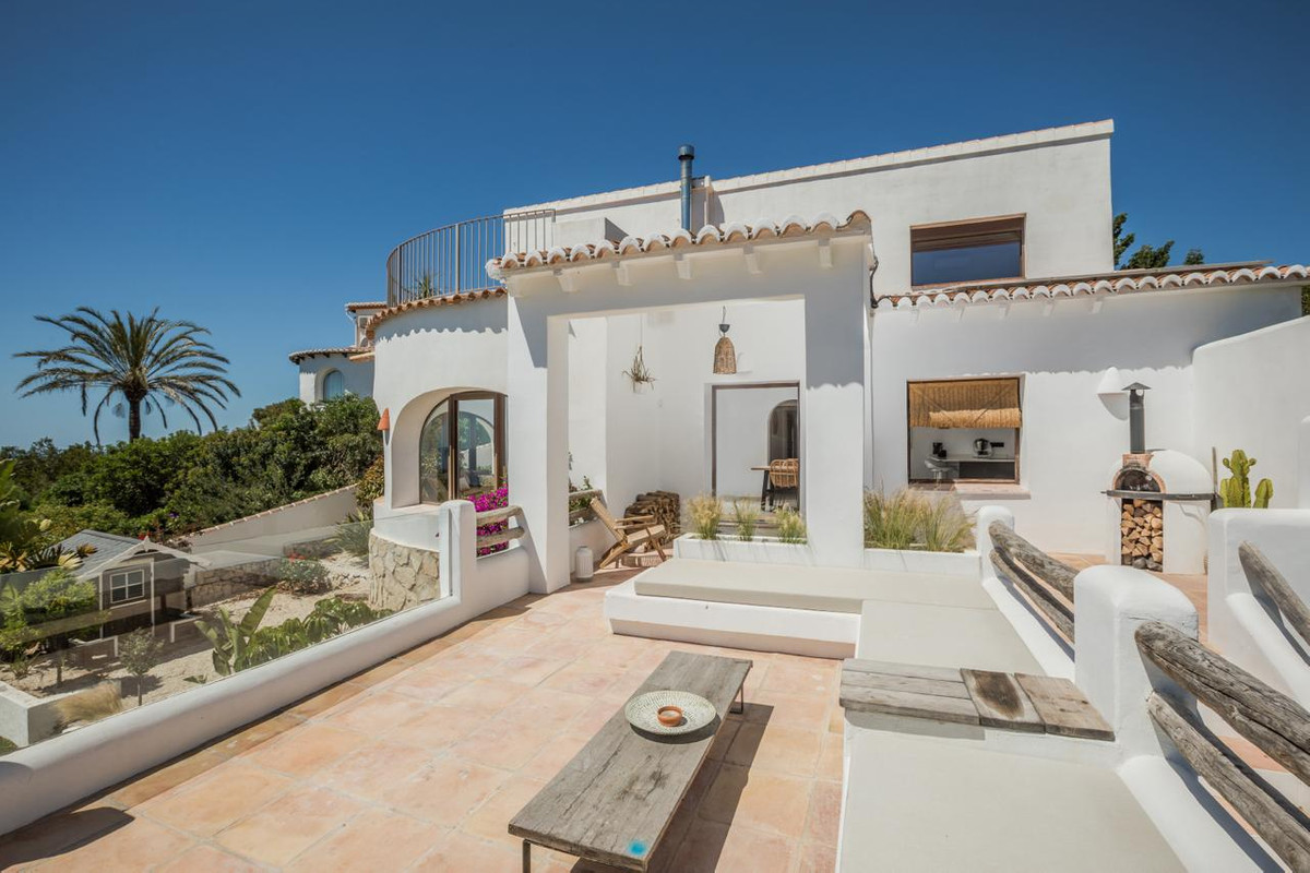 4 Bed Townhouse for sale in Javea Costa Blanca, Alicante, Spain