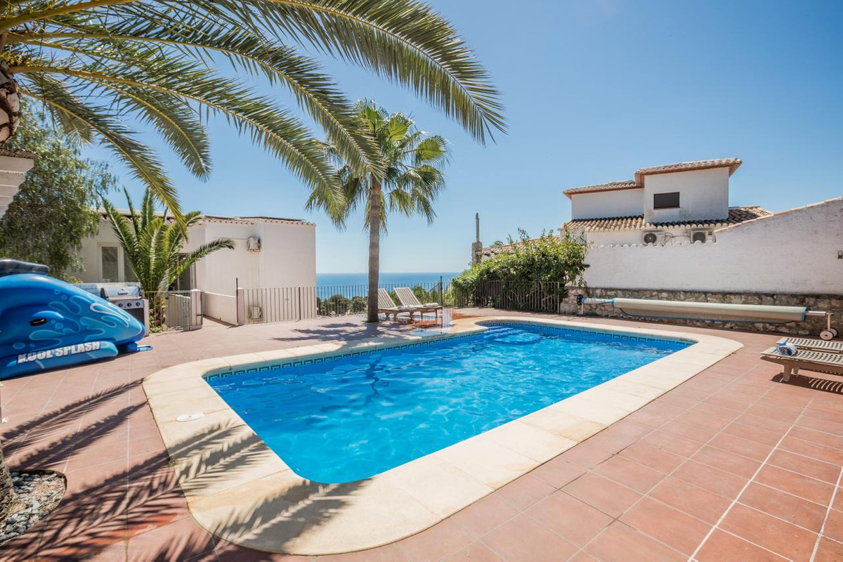 4 Bed Townhouse for sale in Javea Costa Blanca, Alicante, Spain