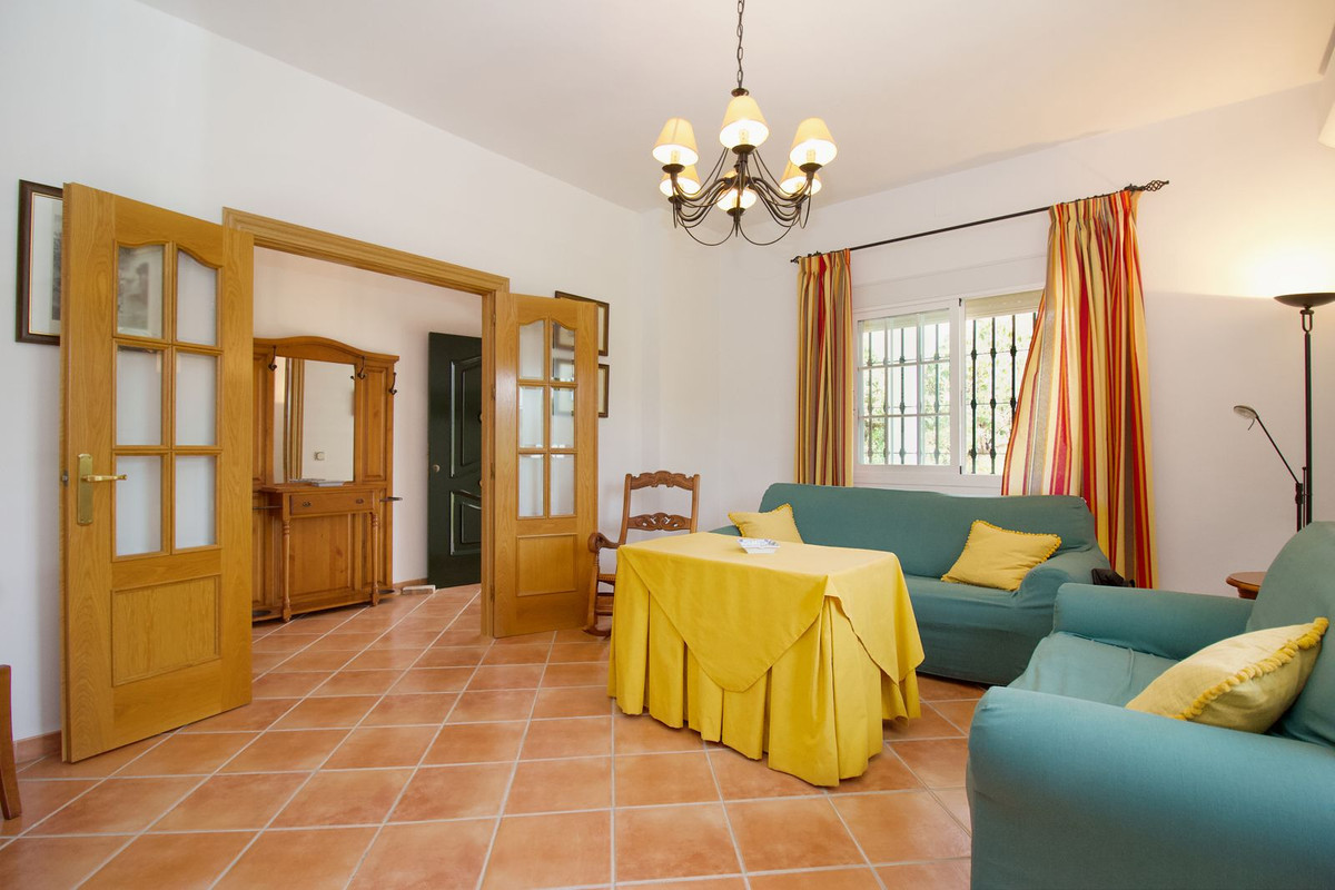 3 Bed Townhouse for sale in Alhaurín El Grande Costa Del Sol, Málaga, Spain