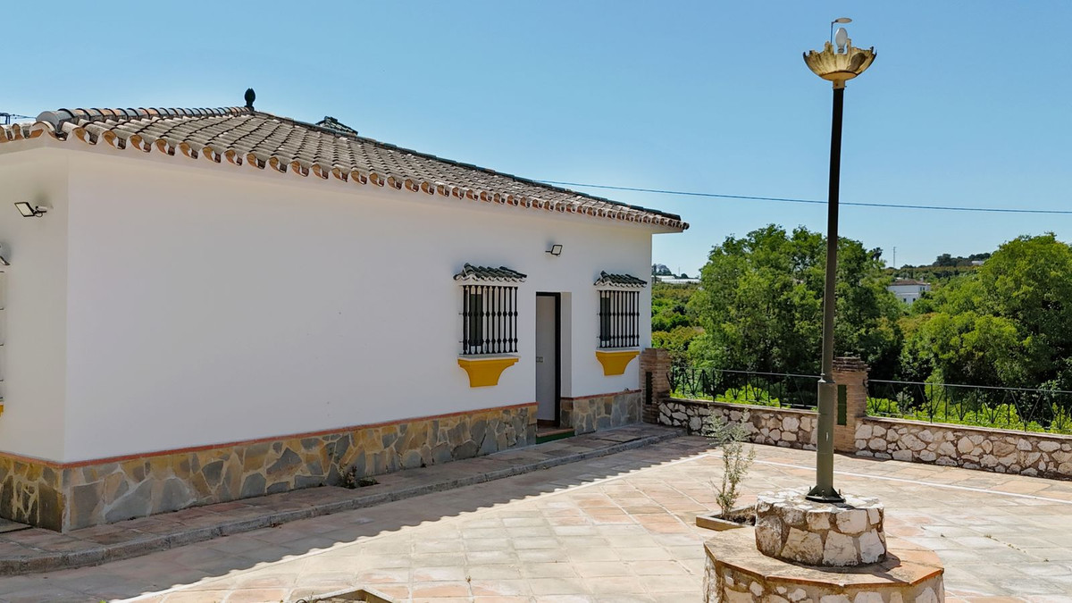 3 Bed Townhouse for sale in Alhaurín El Grande Costa Del Sol, Málaga, Spain