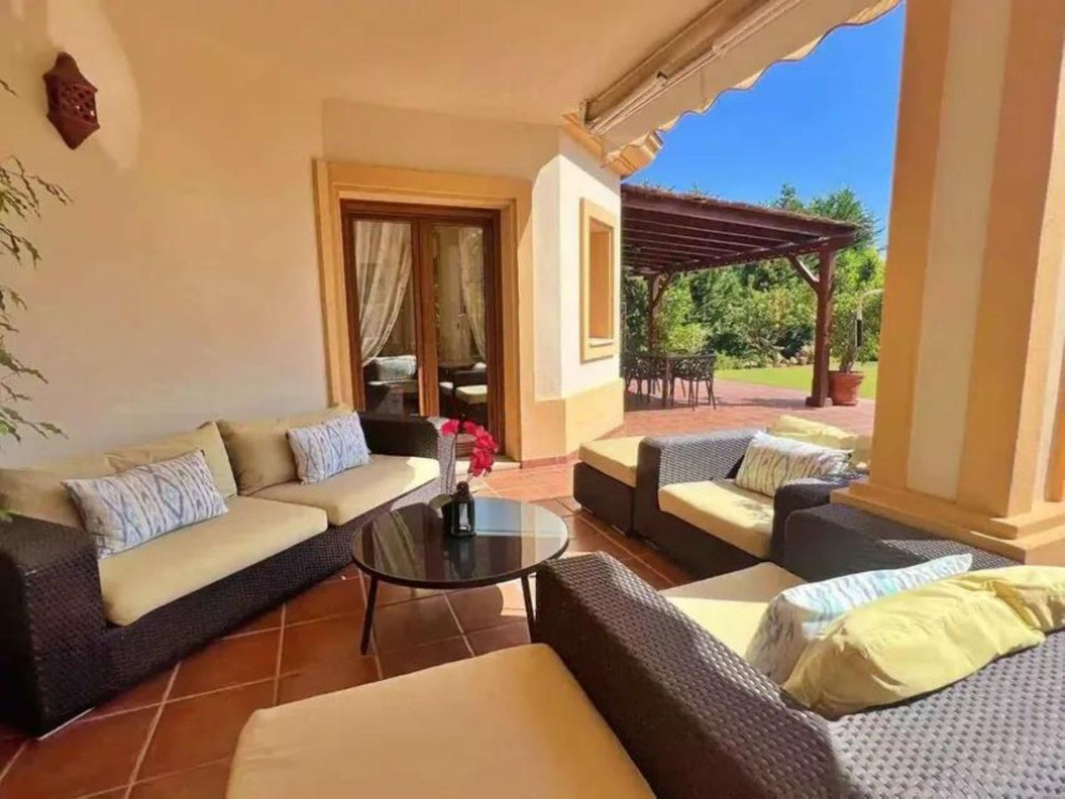 5 Bed Townhouse for sale in Los Flamingos Costa Del Sol, Málaga, Spain