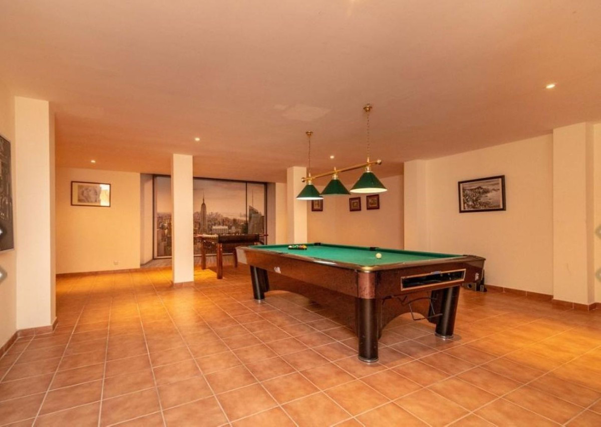 5 Bed Townhouse for sale in Los Flamingos Costa Del Sol, Málaga, Spain