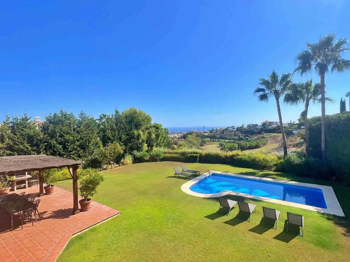 5 Bed Townhouse for sale in Los Flamingos Costa Del Sol, Málaga, Spain