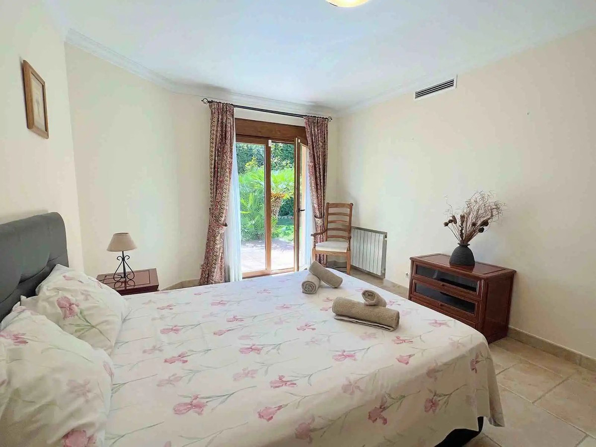 5 Bed Townhouse for sale in Los Flamingos Costa Del Sol, Málaga, Spain