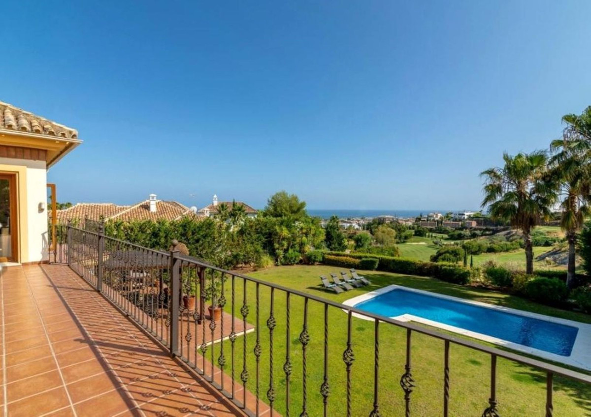 5 Bed Townhouse for sale in Los Flamingos Costa Del Sol, Málaga, Spain