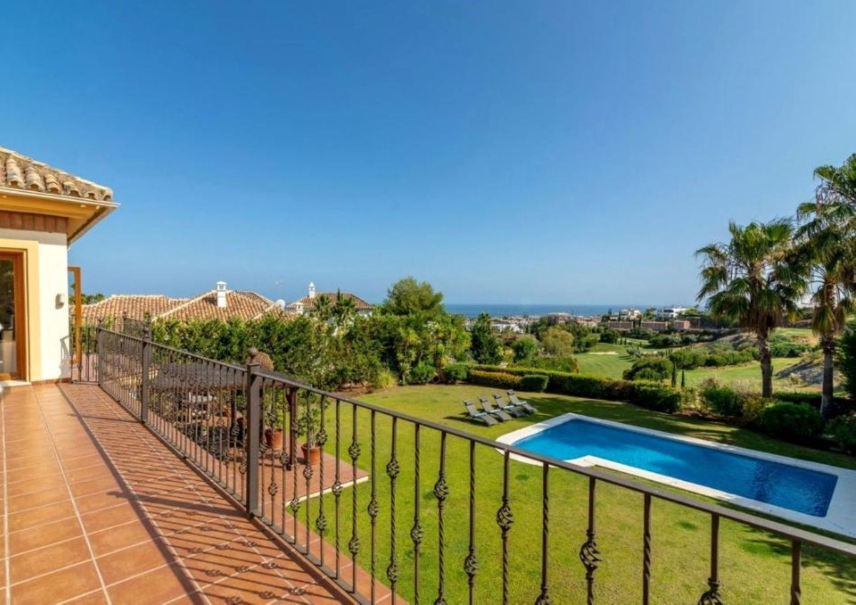 5 Bed Townhouse for sale in Los Flamingos Costa Del Sol, Málaga, Spain