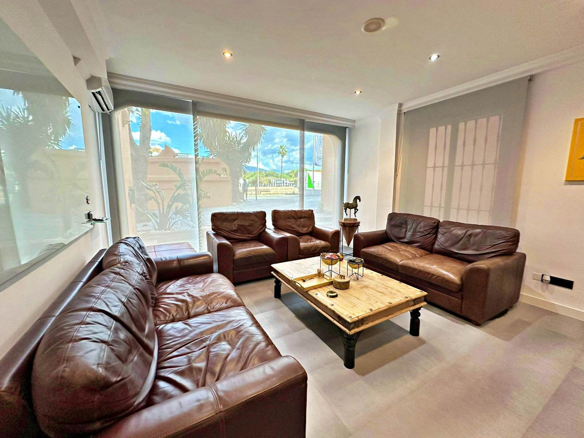 Commercial unit for sale in New Golden Mile Costa Del Sol, Málaga, Spain