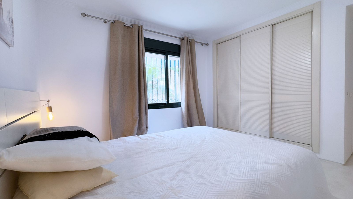 2 Bed Apartment for sale in Nueva Andalucía Costa Del Sol, Málaga, Spain