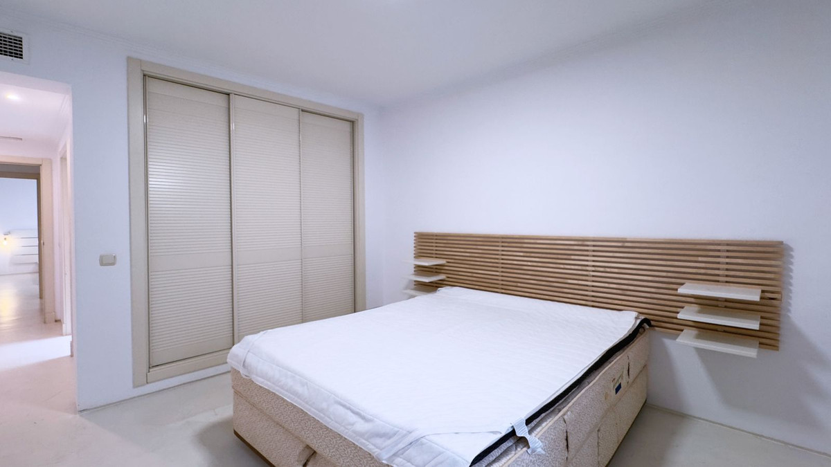 2 Bed Apartment for sale in Nueva Andalucía Costa Del Sol, Málaga, Spain