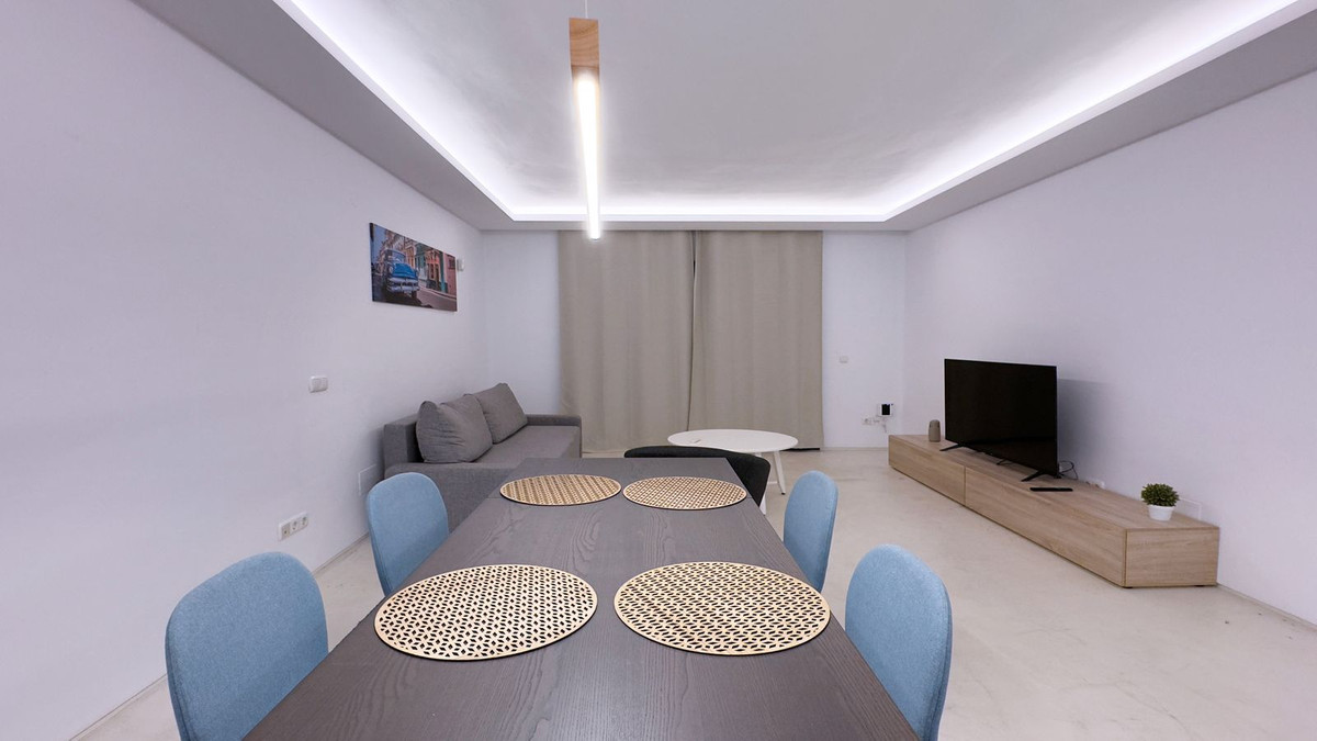 2 Bed Apartment for sale in Nueva Andalucía Costa Del Sol, Málaga, Spain