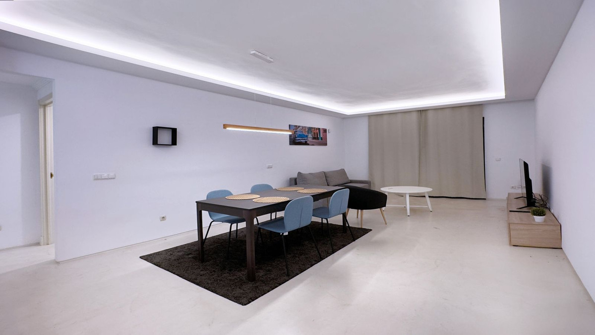 2 Bed Apartment for sale in Nueva Andalucía Costa Del Sol, Málaga, Spain