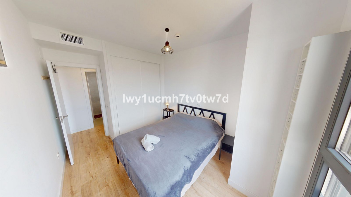 Se vende Apartamento Planta Media de 2 dormitorios en Málaga Ciudad, Málaga, España
