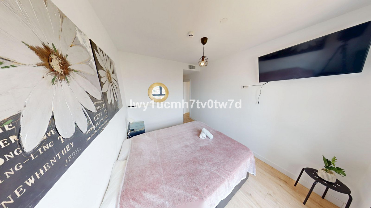 Se vende Apartamento Planta Media de 2 dormitorios en Málaga Ciudad, Málaga, España