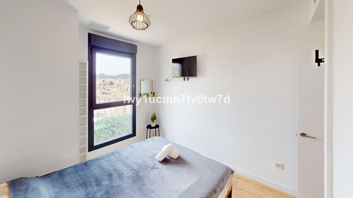 Se vende Apartamento Planta Media de 2 dormitorios en Málaga Ciudad, Málaga, España