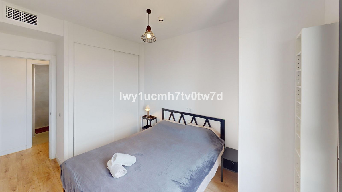 Se vende Apartamento Planta Media de 2 dormitorios en Málaga Ciudad, Málaga, España