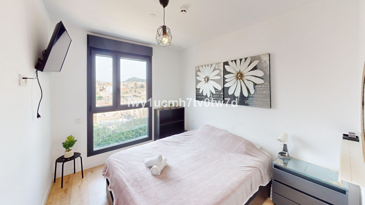 Se vende Apartamento Planta Media de 2 dormitorios en Málaga Ciudad, Málaga, España
