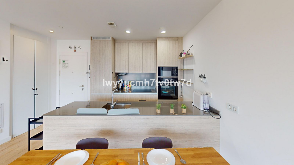 Se vende Apartamento Planta Media de 2 dormitorios en Málaga Ciudad, Málaga, España
