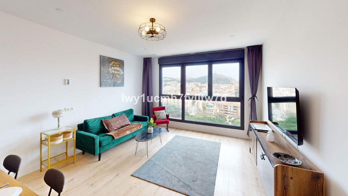 Se vende Apartamento Planta Media de 2 dormitorios en Málaga Ciudad, Málaga, España