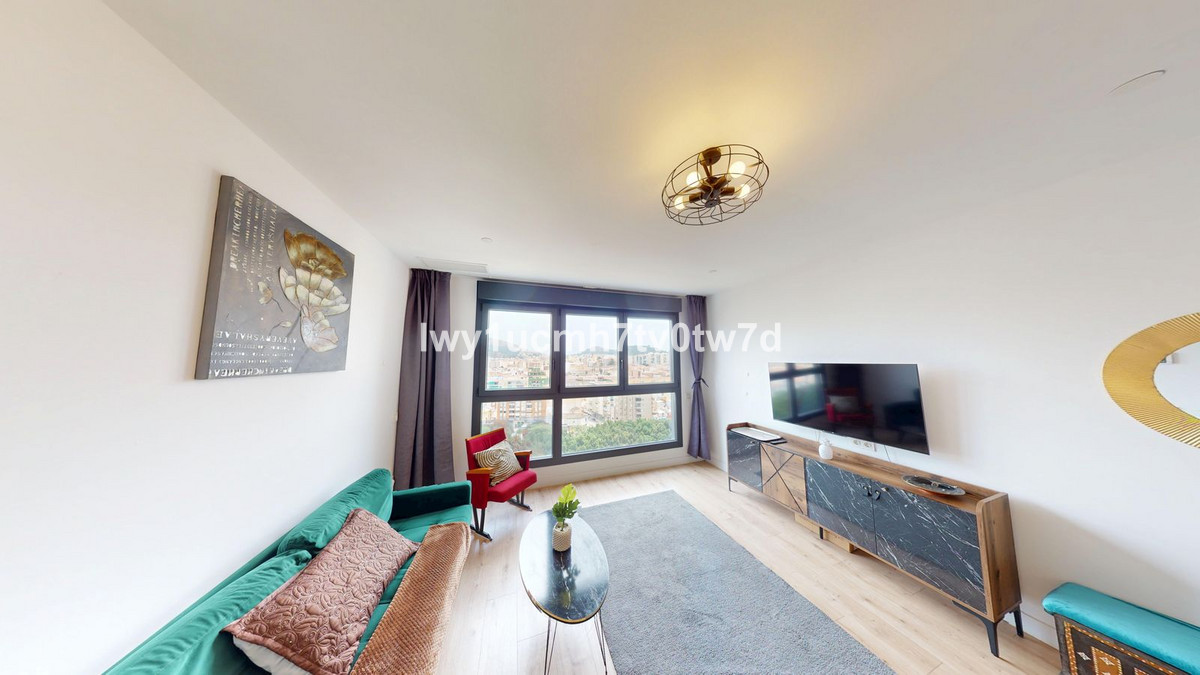 Se vende Apartamento Planta Media de 2 dormitorios en Málaga Ciudad, Málaga, España