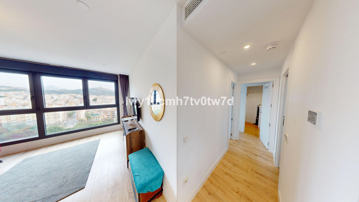 Se vende Apartamento Planta Media de 2 dormitorios en Málaga Ciudad, Málaga, España