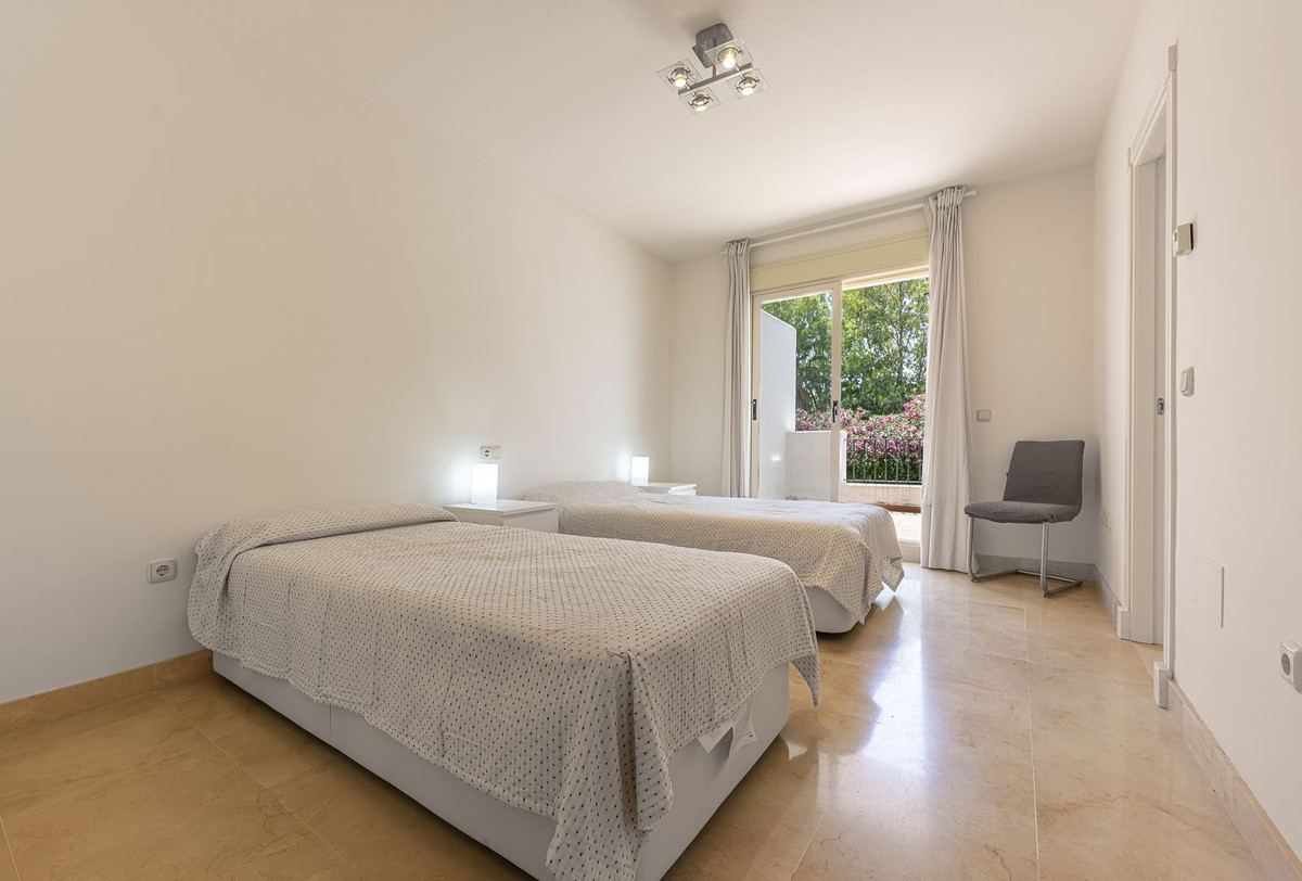 4 Bed Townhouse for sale in Nueva Andalucía Costa Del Sol, Málaga, Spain