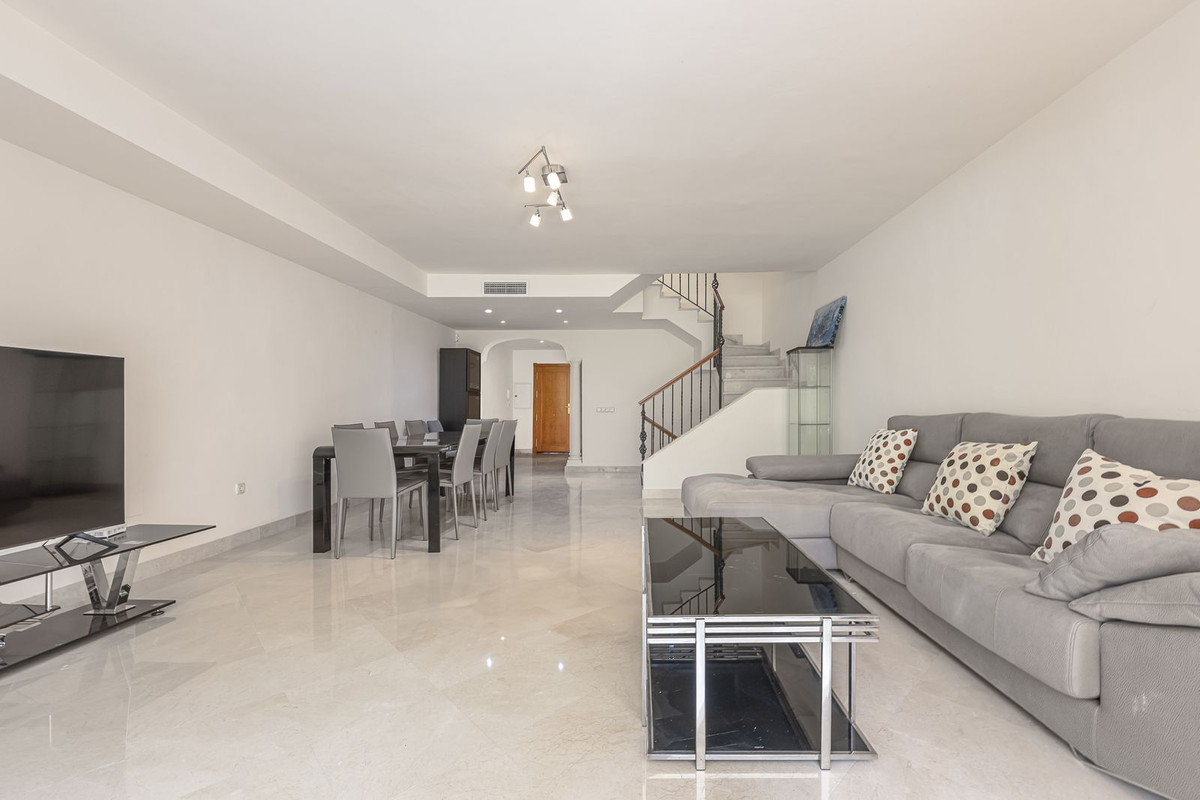 4 Bed Townhouse for sale in Nueva Andalucía Costa Del Sol, Málaga, Spain