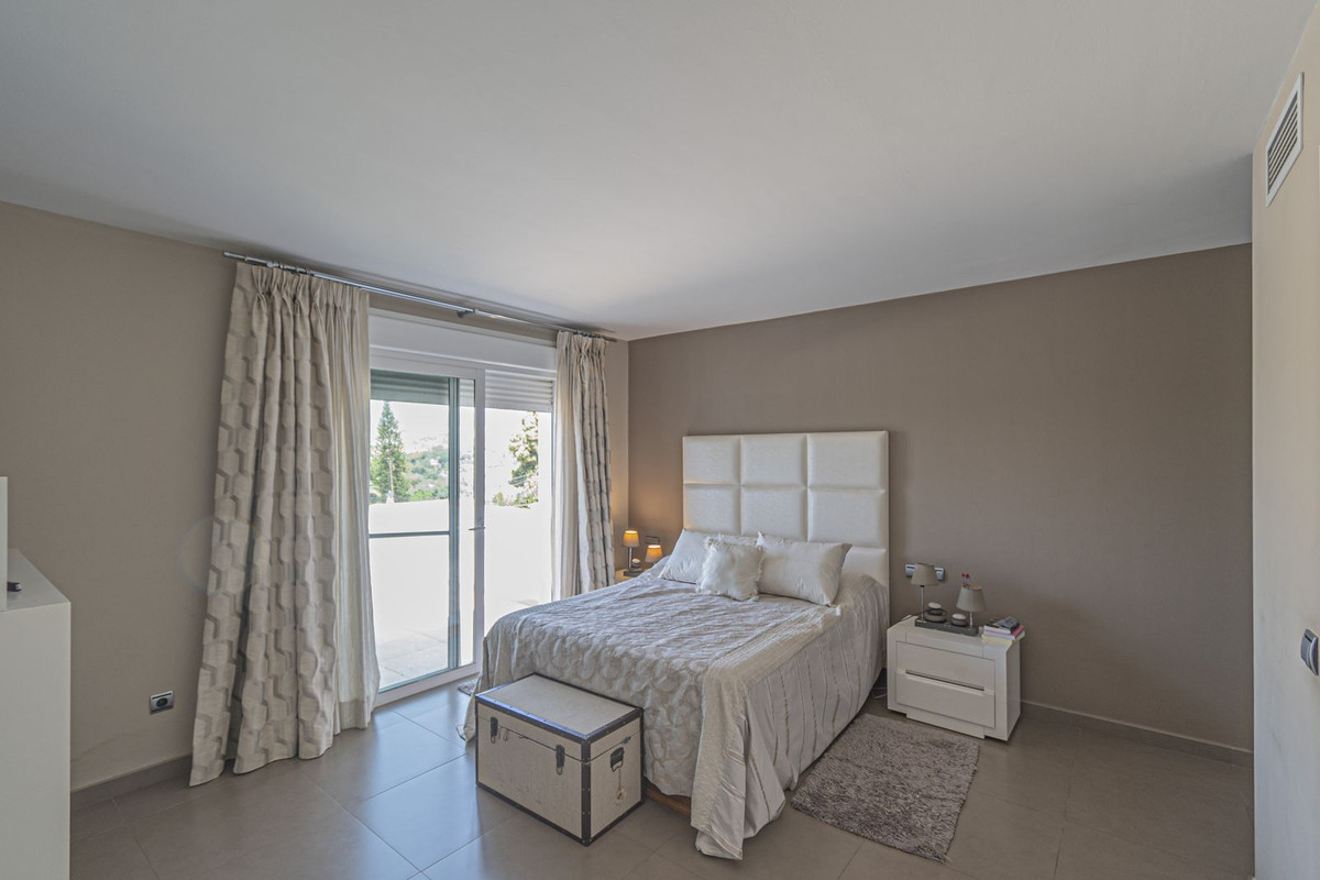 Se vende Villa - Chalet de 5 dormitorios en Costa Del Sol, Málaga, España