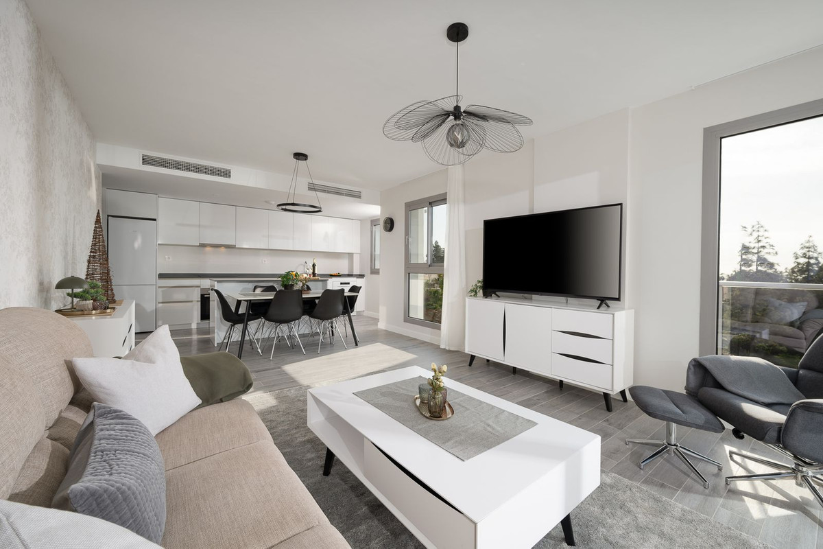 3 Bed Apartment for sale in El Chaparral Costa Del Sol, Málaga, Spain