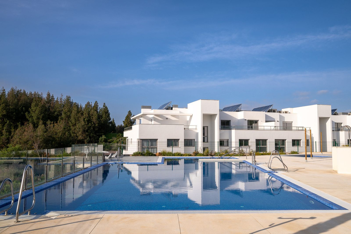3 Bed Apartment for sale in El Chaparral Costa Del Sol, Málaga, Spain