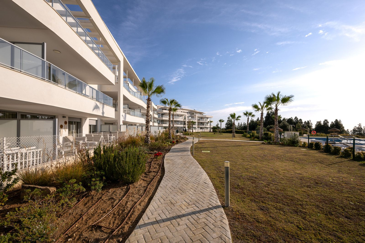 3 Bed Apartment for sale in El Chaparral Costa Del Sol, Málaga, Spain