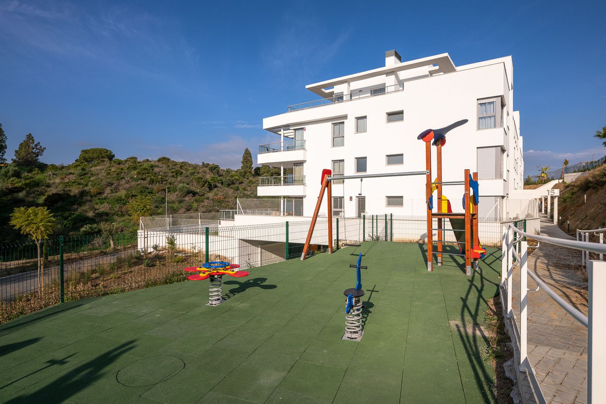 3 Bed Apartment for sale in El Chaparral Costa Del Sol, Málaga, Spain