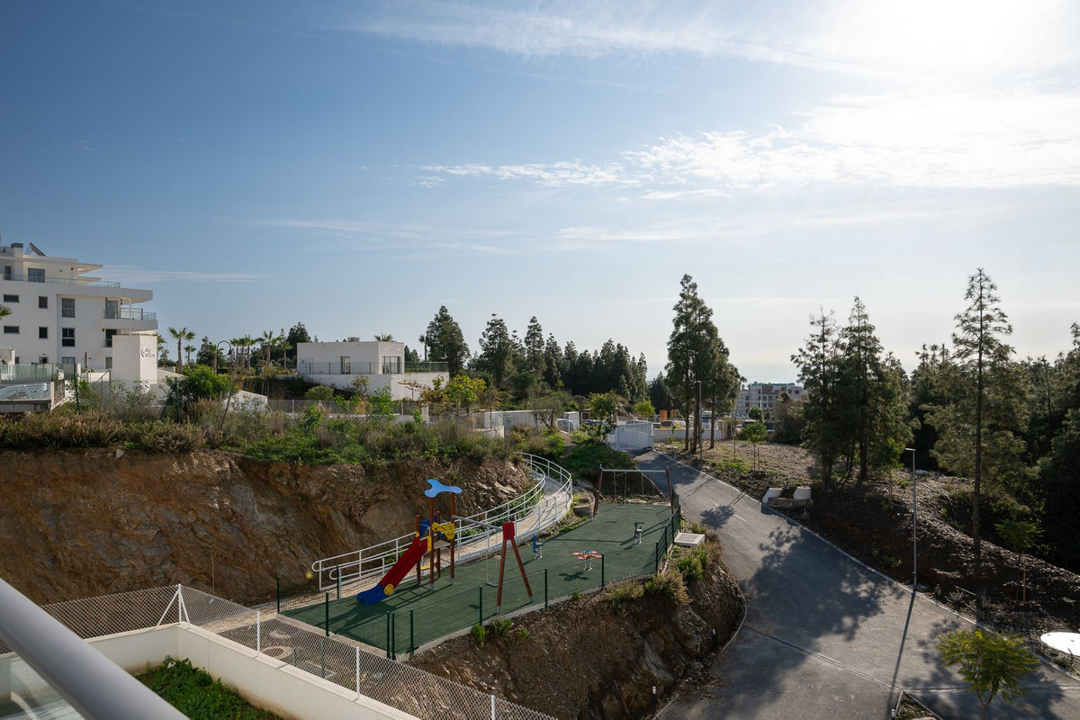 3 Bed Apartment for sale in El Chaparral Costa Del Sol, Málaga, Spain