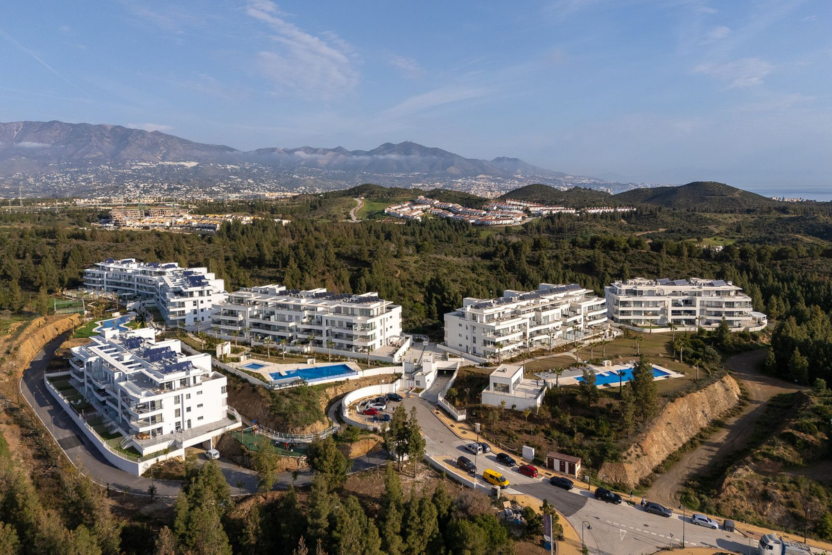 3 Bed Apartment for sale in El Chaparral Costa Del Sol, Málaga, Spain