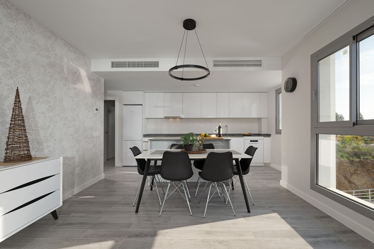 3 Bed Apartment for sale in El Chaparral Costa Del Sol, Málaga, Spain