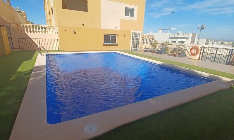 Se vende Ático de 2 dormitorios en Costa Blanca, Alicante, España