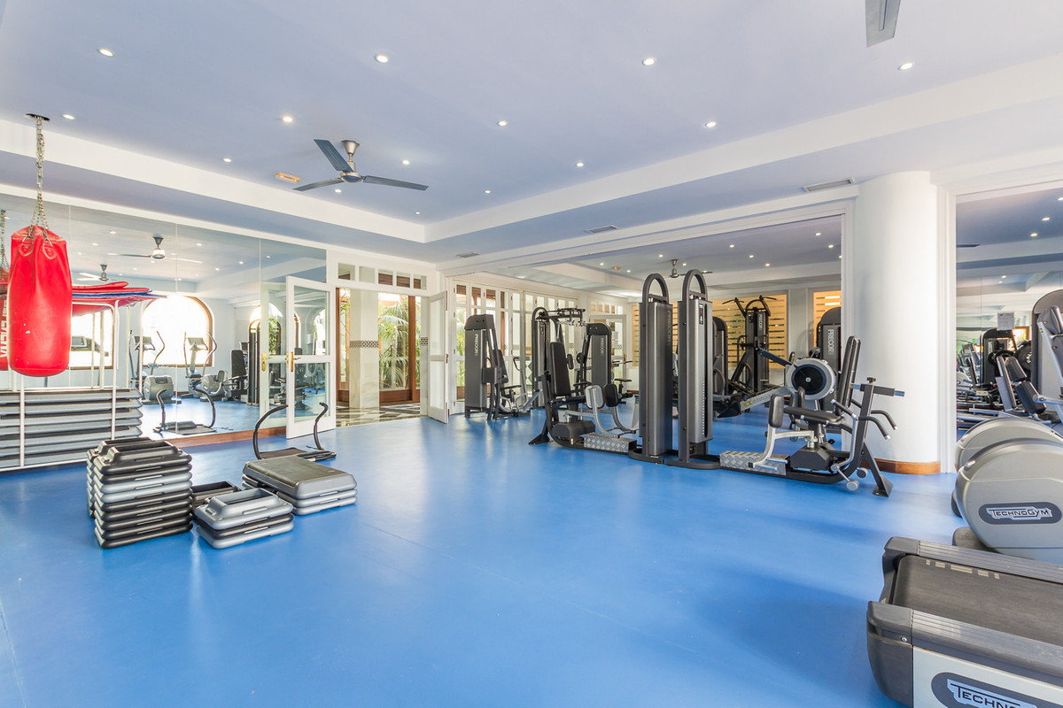 3 Bed Apartment for sale in The Golden Mile Costa Del Sol, Málaga, Spain